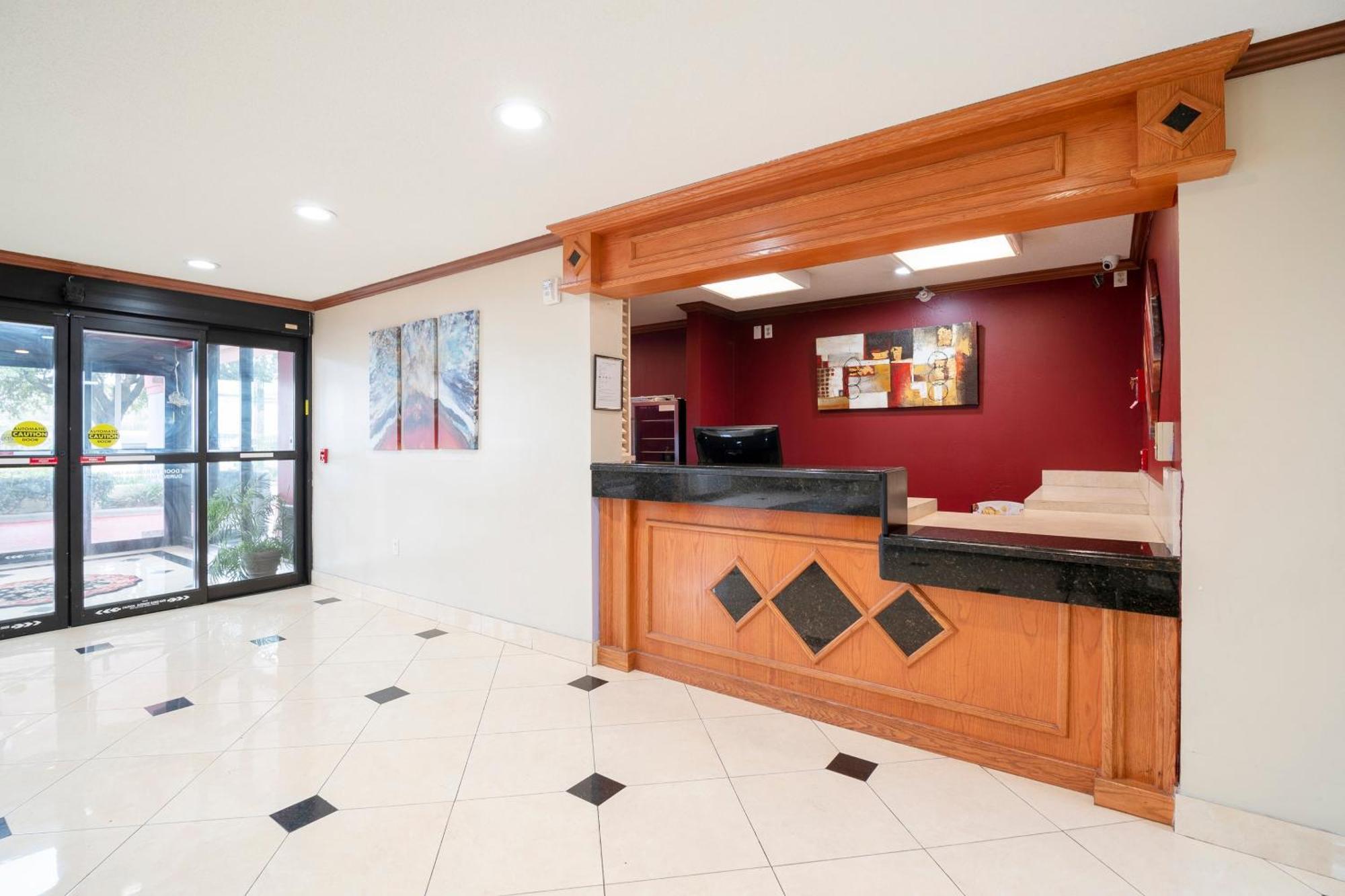 Hotel Oyo Townhouse Houston Airport North Exterior foto